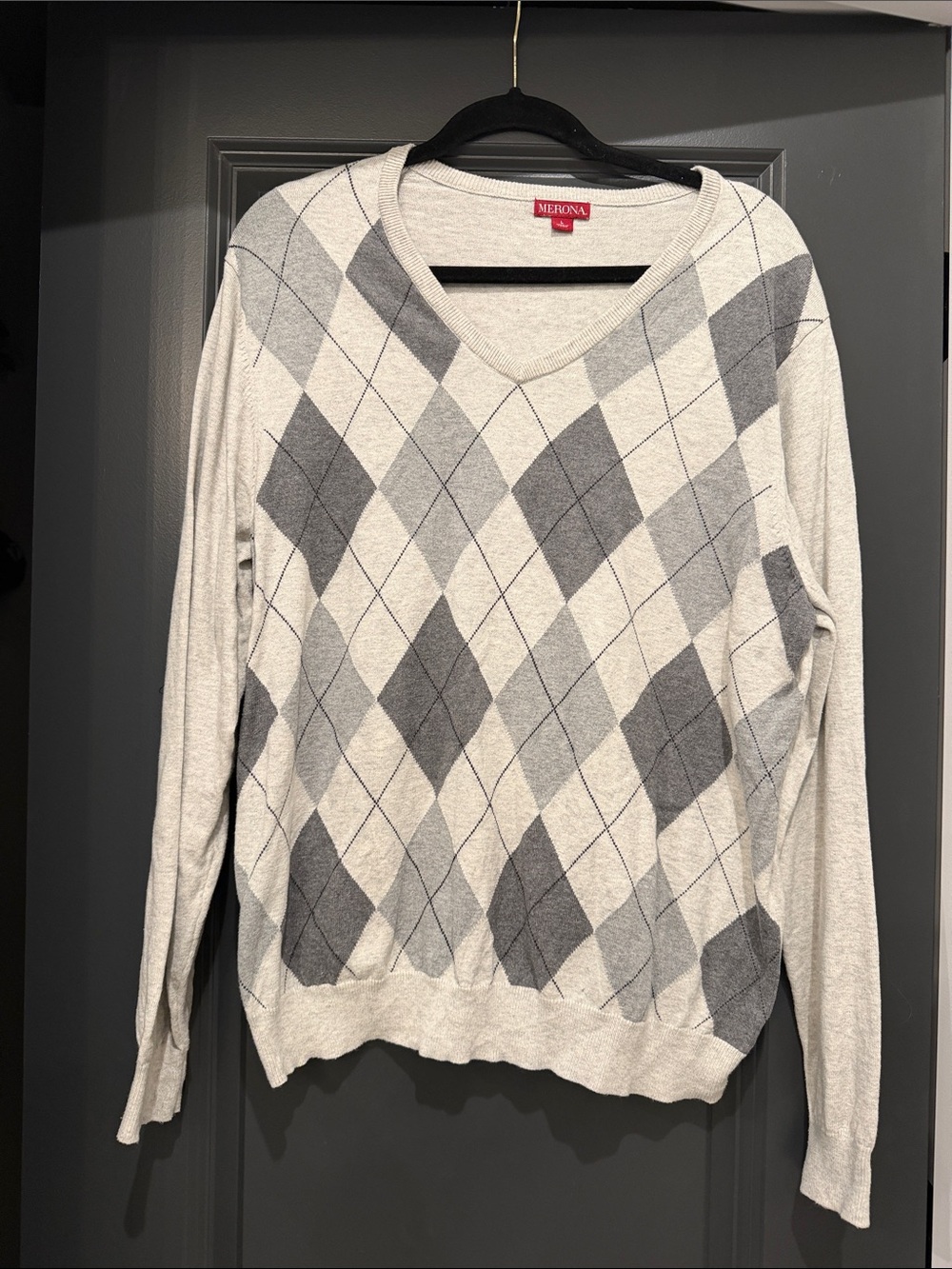 Merona Light Gray & Dark Gray Argyle V-Neck Sweater